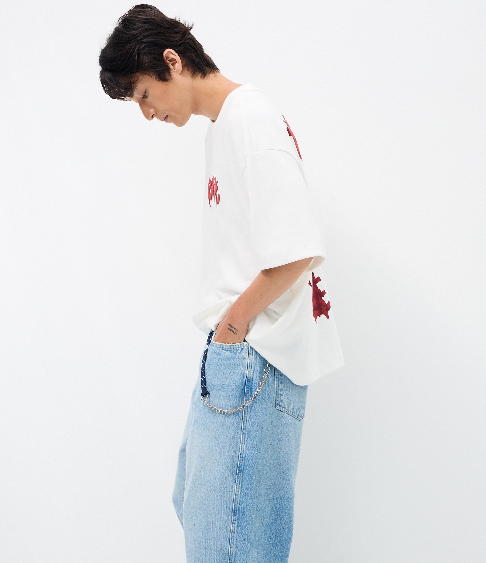 Calça Skater em Jeans com Recorte e Cordão Azul 4