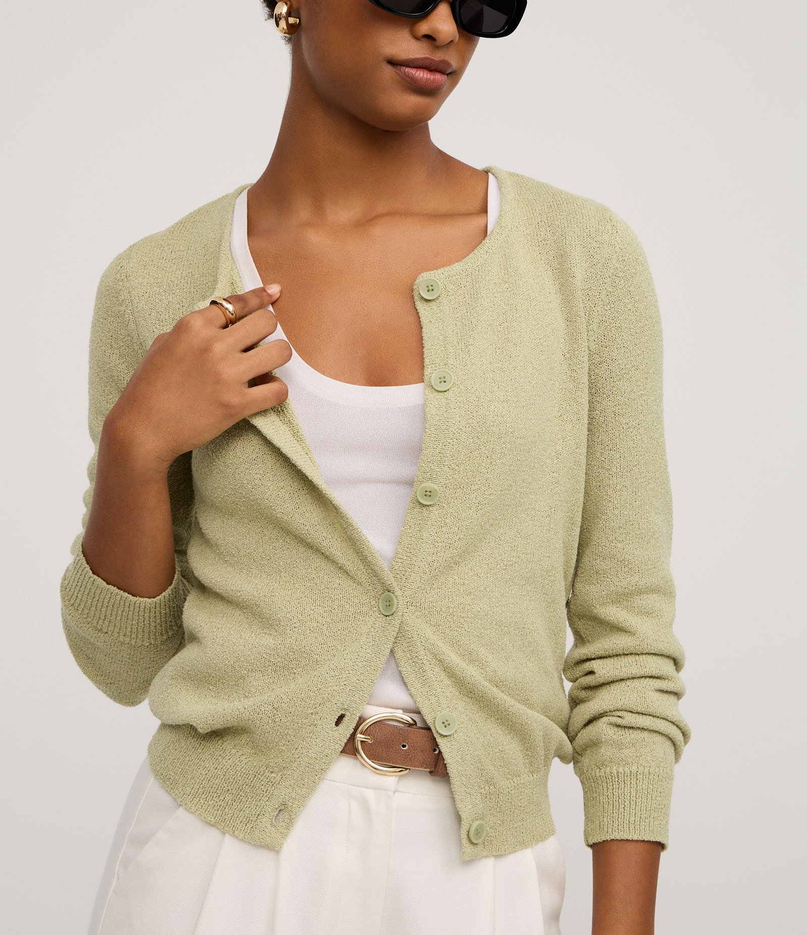 Cardigan em Tricô com Botões e Decote U Verde 4