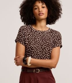 Blusa em Crepe com Gola Redonda e Estampa Poá DIferenciada