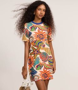 Vestido T-Shirt Curto em Viscose com Estampa Tropical
