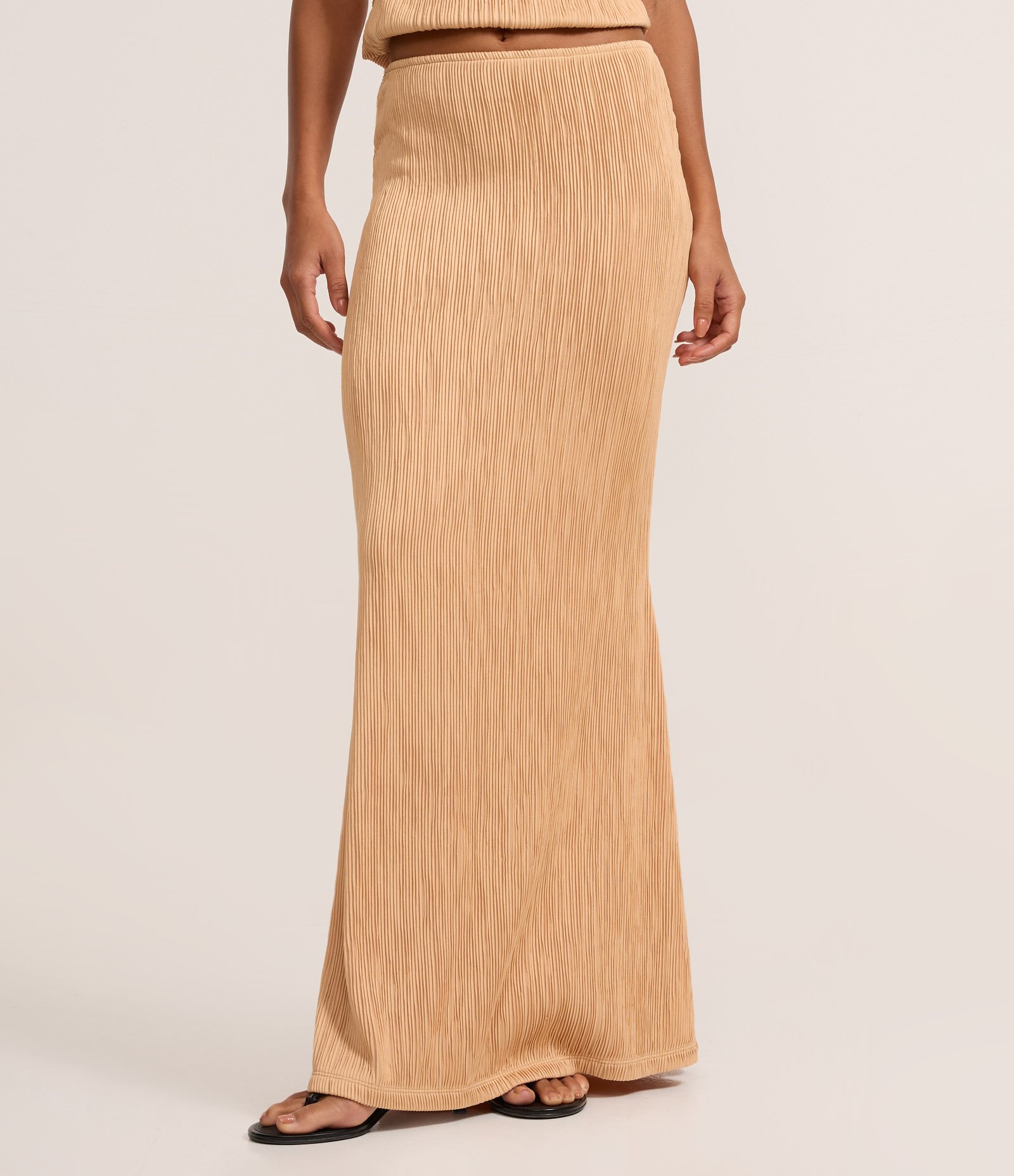 Saia Long Midi com Textura Plissada Dourado 4