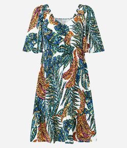 Vestido Curto com Decote Coração e Estampa Tropical