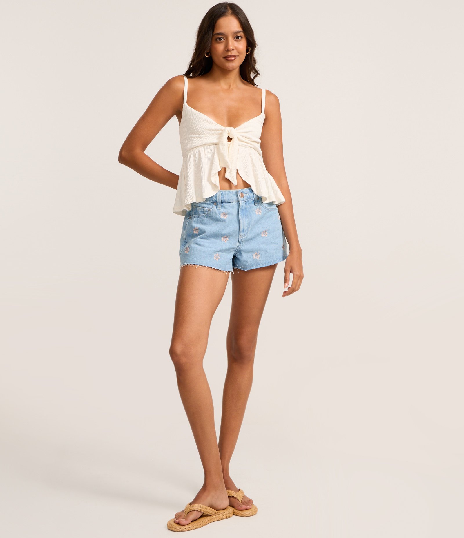 Blusa de Alça em Viscose Texturizada com Laço no Busto Off White 2