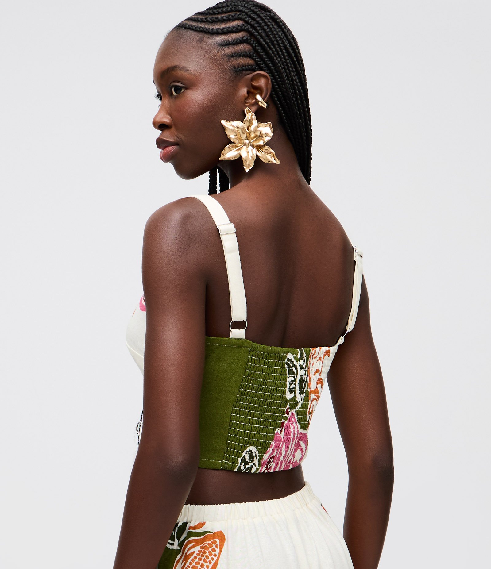 Blusa Cropped em Viscolinho Floral com Alças Verde 3