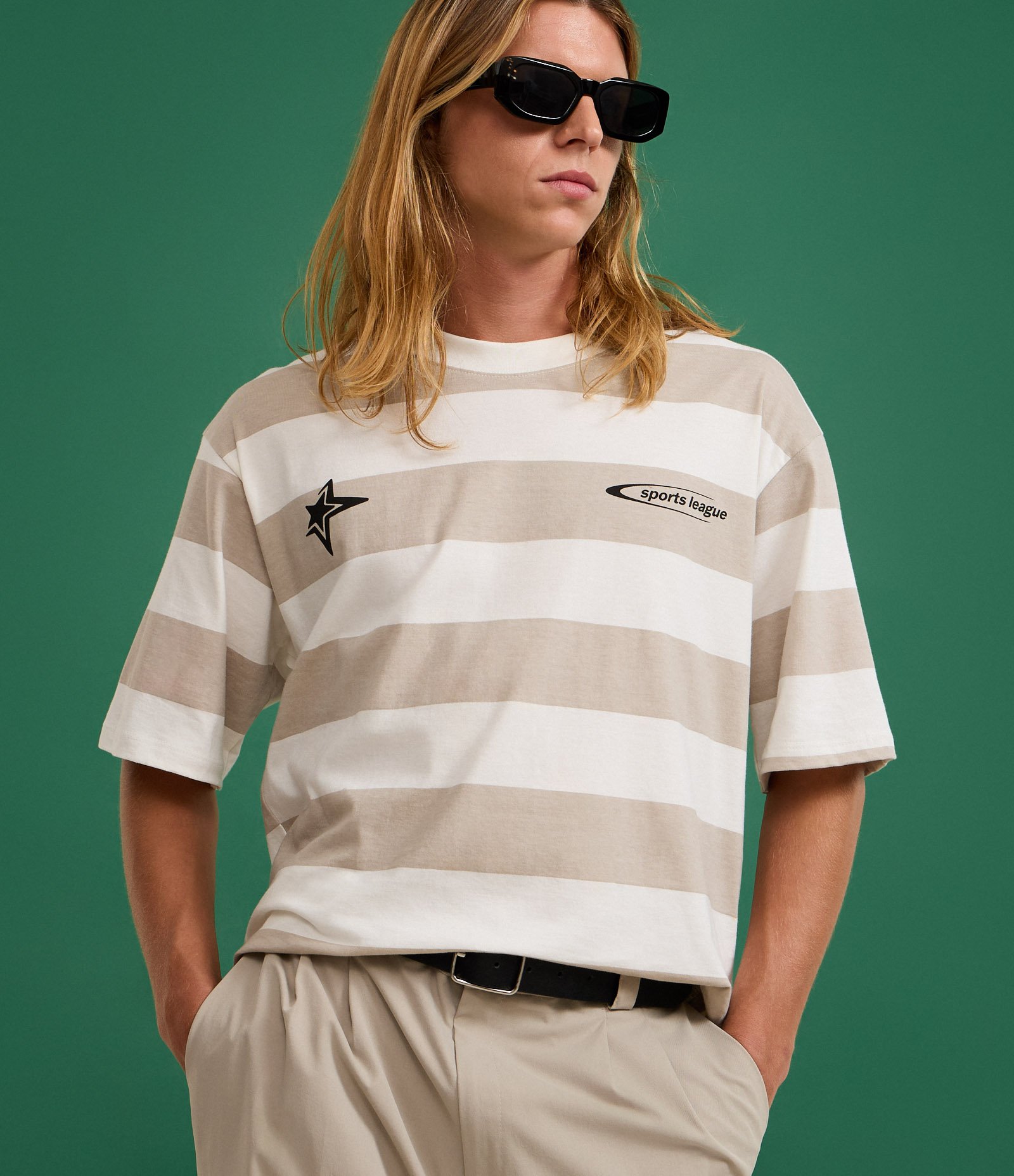 Camiseta Boxy em Algodão com Estampa e Listras Multicores 1