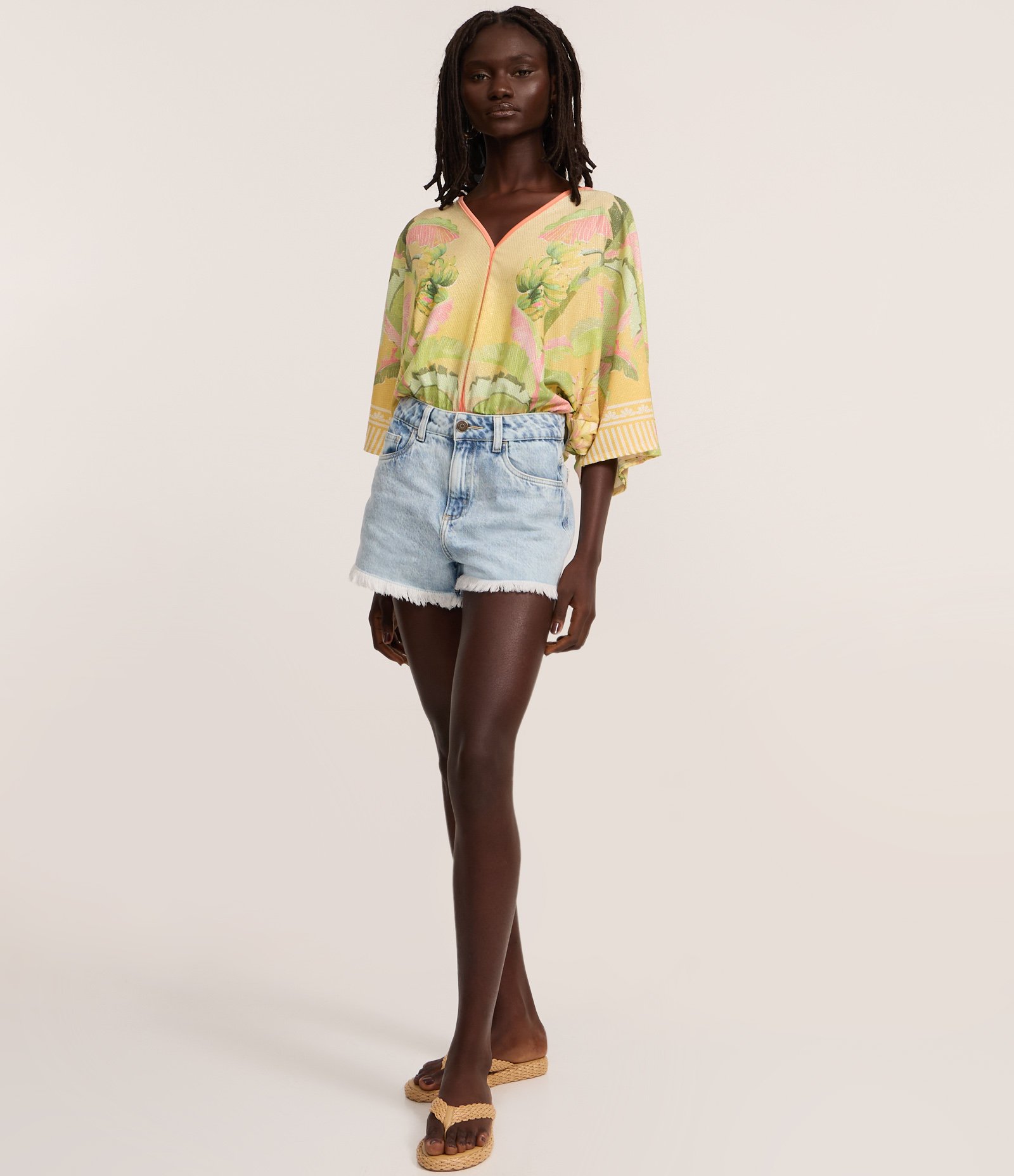 Body com Fio Metalizado e Estampa Tropical Amarelo 2