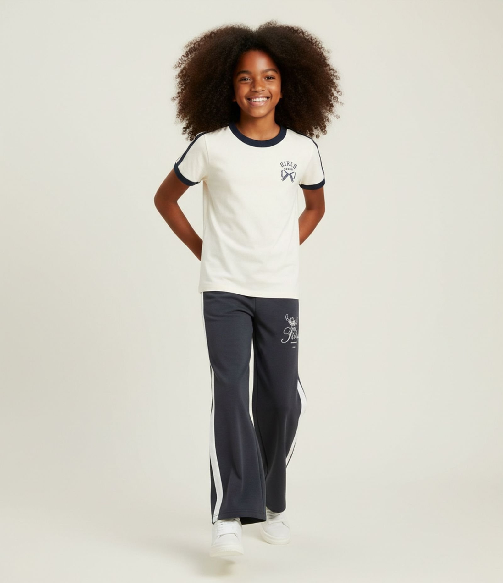 Calça Infantil Wide com Stitch e Abertura Lateral – Tam 5 a 14 Anos Cinza Escuro 1
