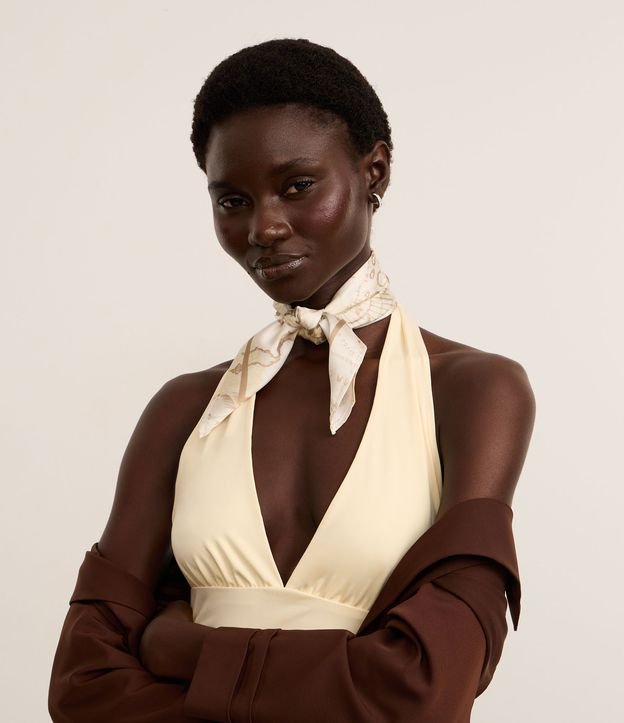 Lenço em Cetim com Estampa Praiana