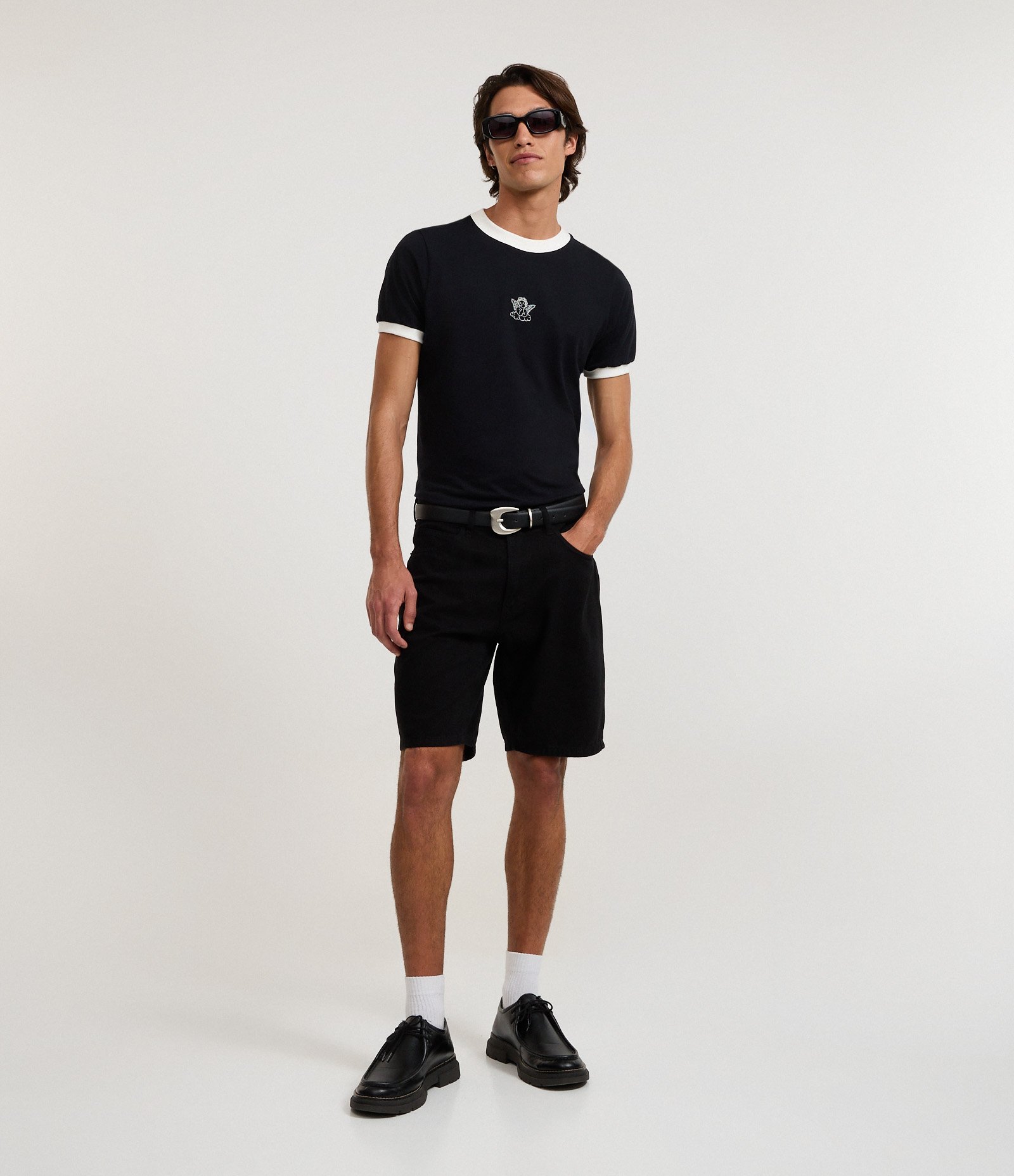 Bermuda Slim em Sarja Marmorizada com Bolsos Preto 1