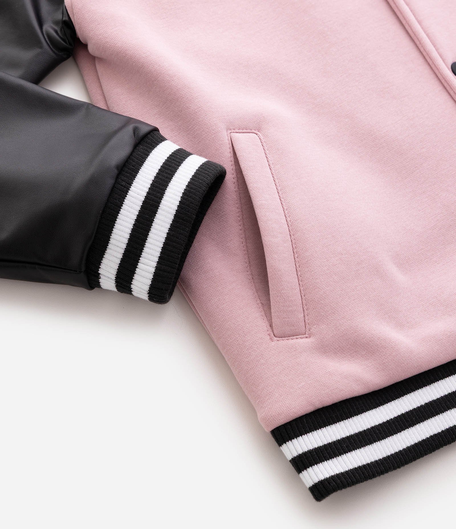 Jaqueta Infantil Bomber Varsity Kuromi – Tam 5 a 14 Anos Rosa/Preto 10