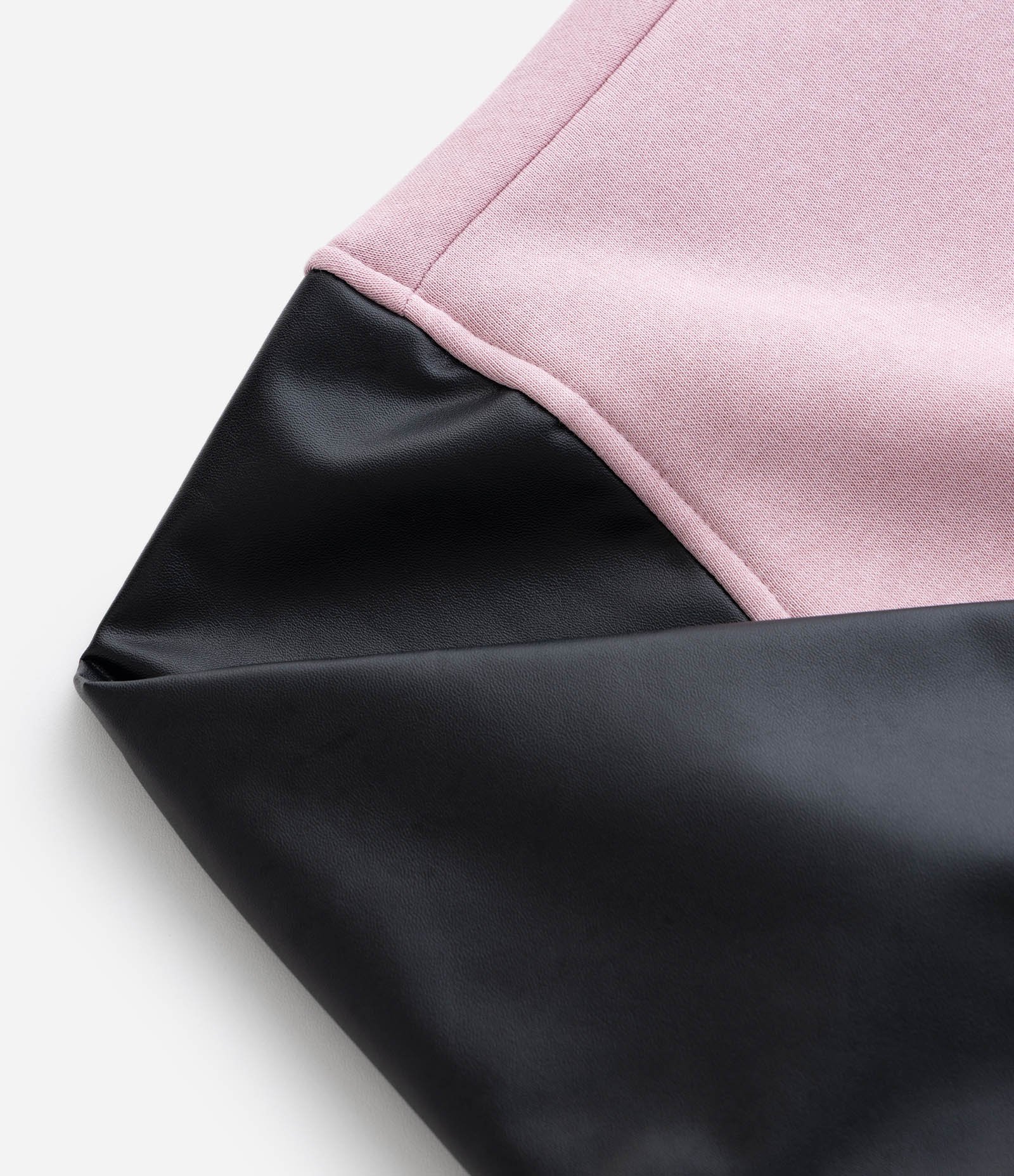 Jaqueta Infantil Bomber Varsity Kuromi – Tam 5 a 14 Anos Rosa/Preto 6