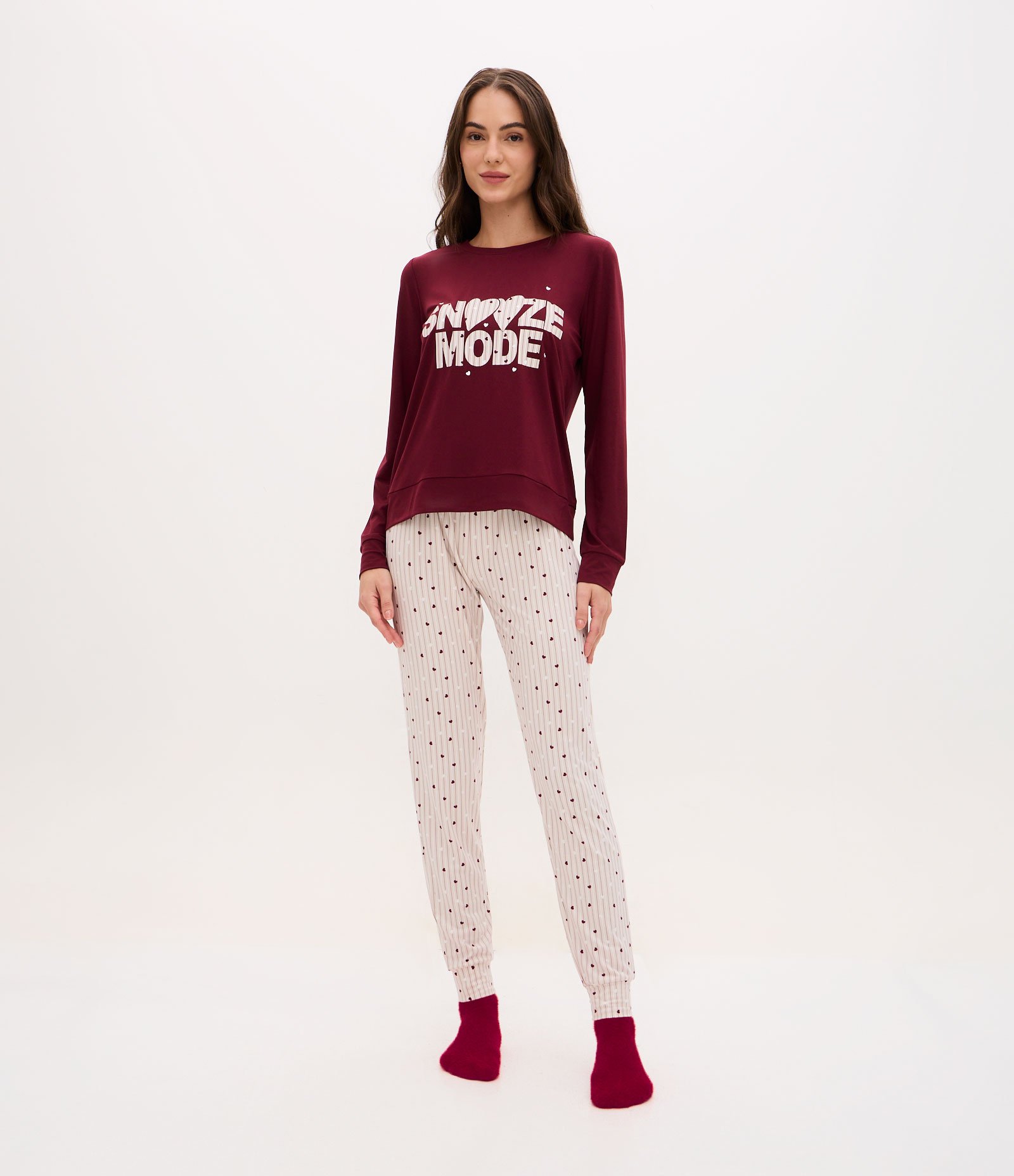 Pijama Longo em Peach Touch com Estampa Poá Vinho 1