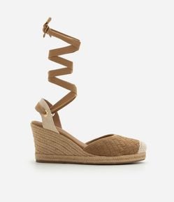 Sapato com Efeito Camurça e Tira Larga com Textura Tresse