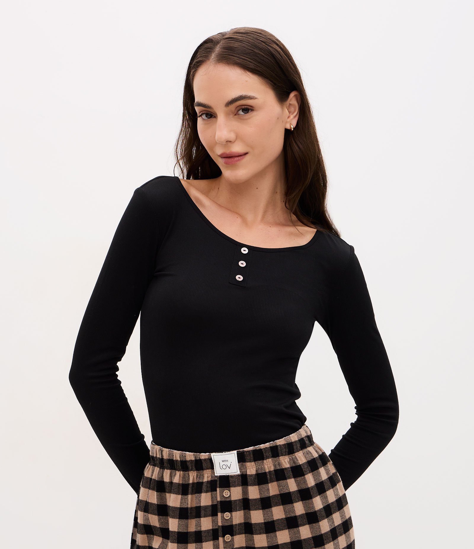 Blusa Pijama Canelada com Botões na Gola Redonda Preto 1