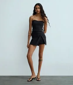 Short Saia em Bengaline com Fivela Lateral