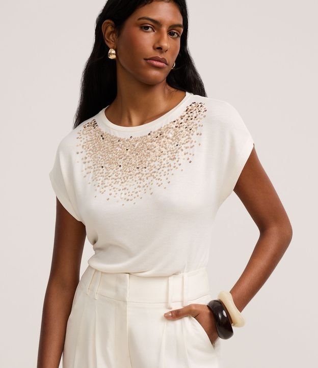 Blusa em Viscose com Paetês Metalizados no Peito