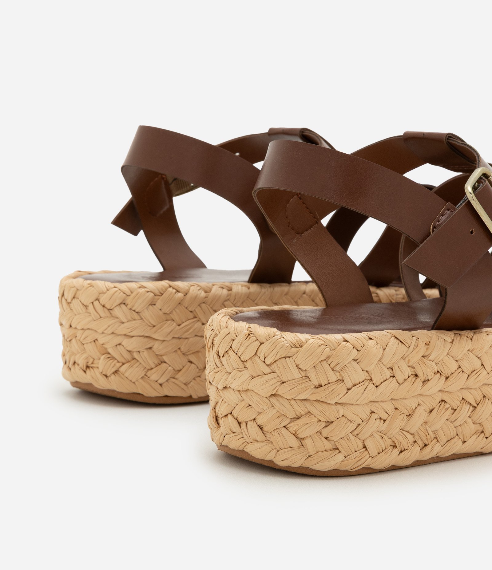 Sandália Flatform Fisherman com Salto Efeito Trança Marrom 4