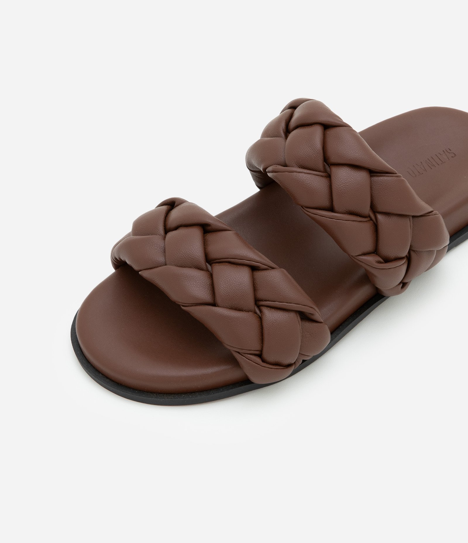 Sandália Rasteira Puffer com Tiras Trançadas Marrom 3