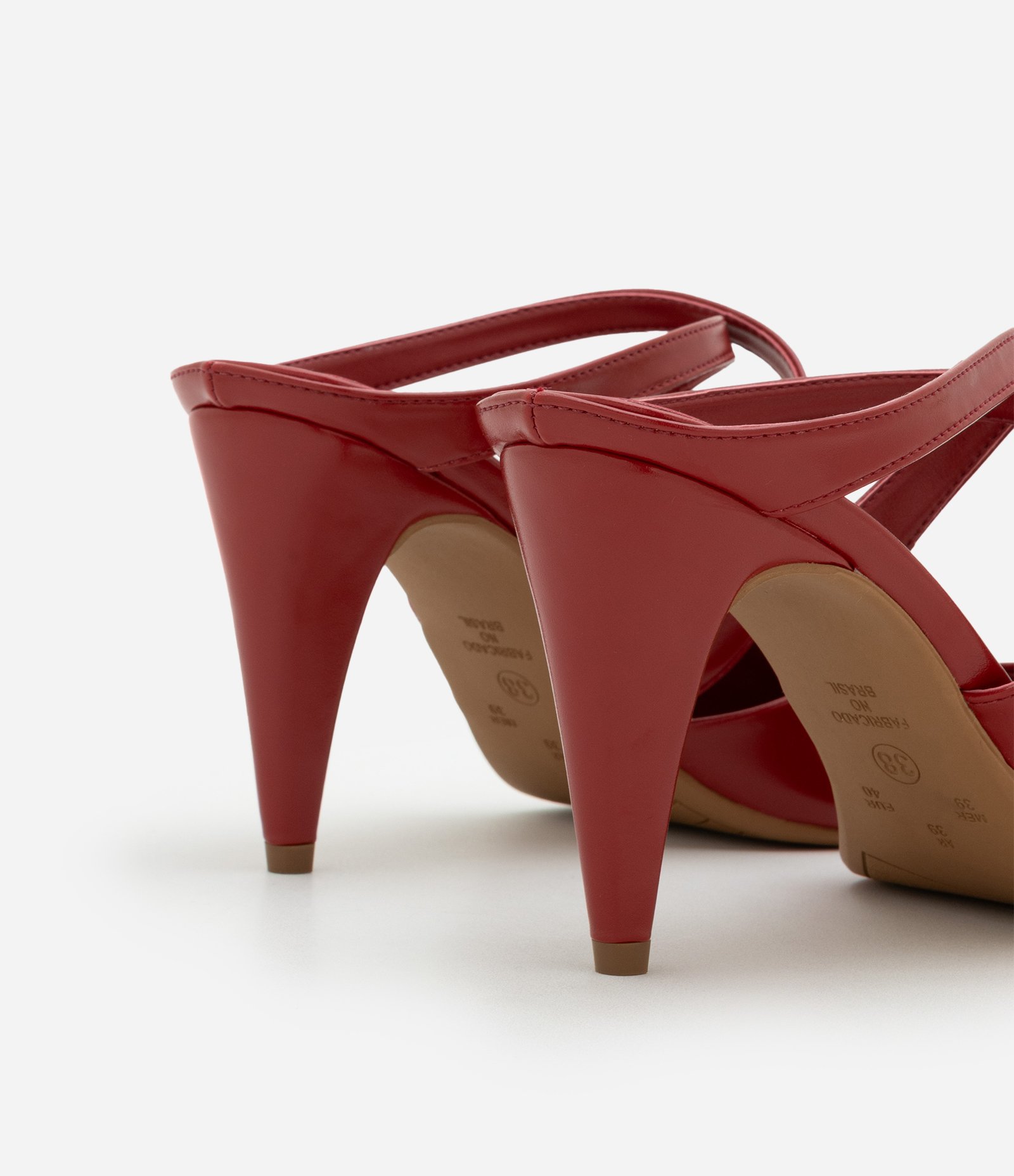 Sapato Mule com Tiras Cruzadas e Bico Fino Vermelho 5