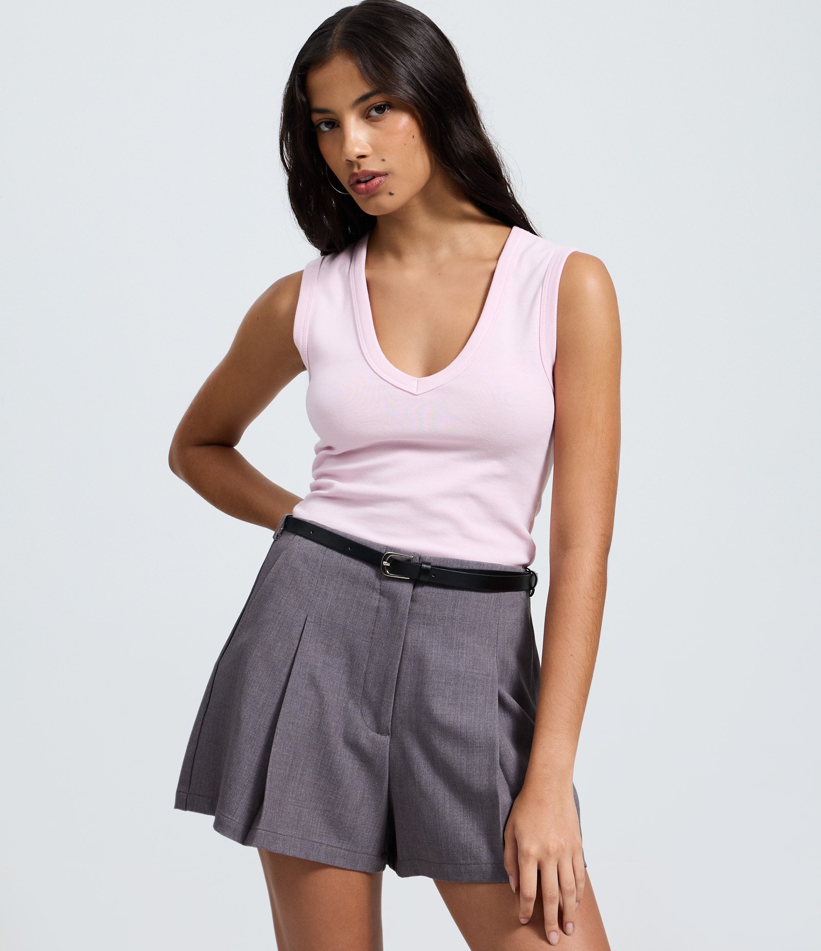 Blusa Básico em Ribana com Decote V Rosa Claro 4