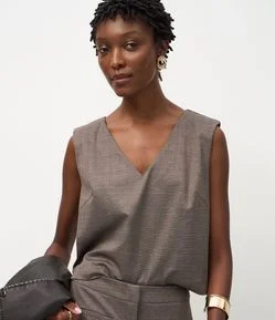 Blusa Em Ponto Roma com Ombreiras e Estampa Xadrez