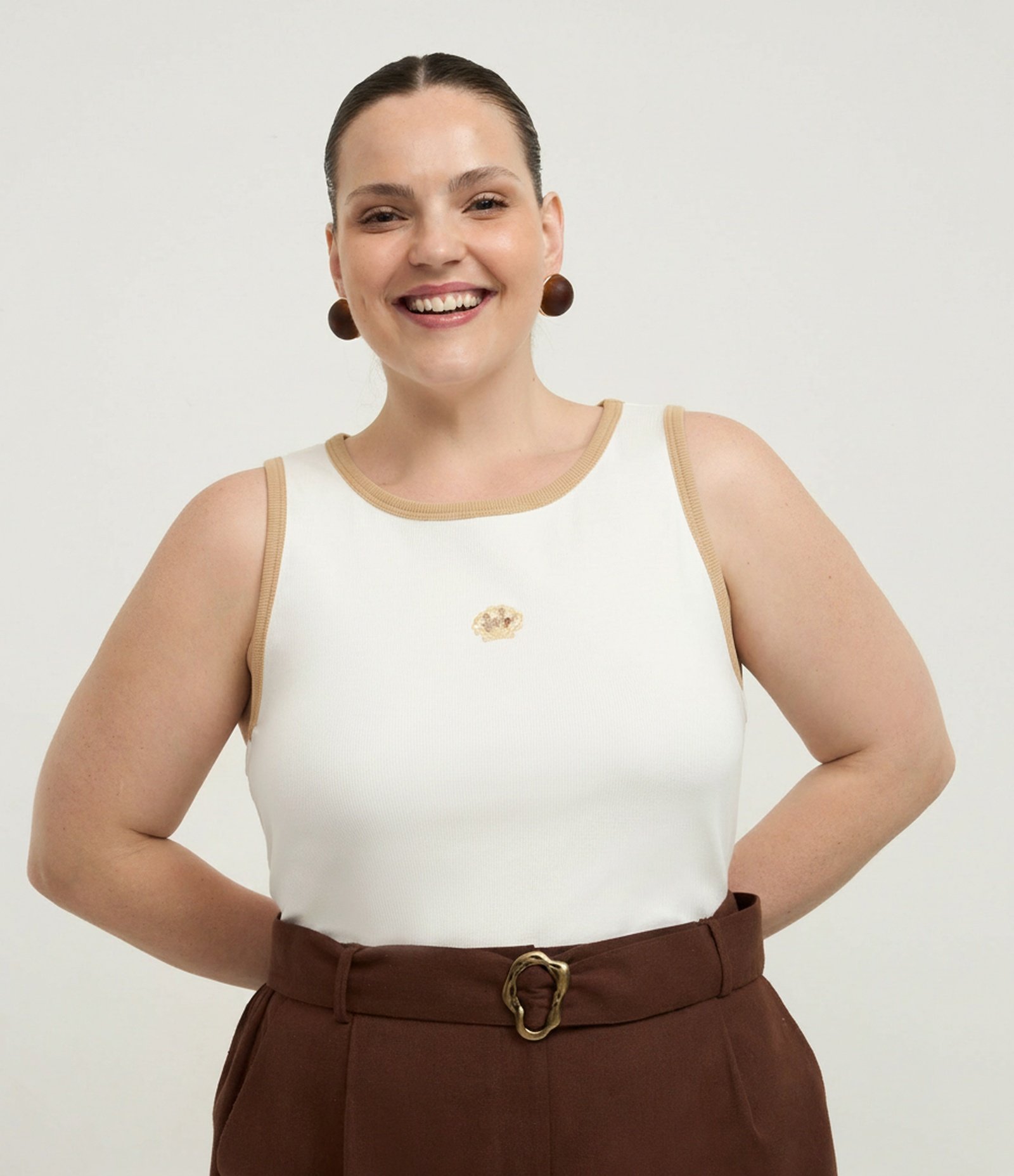 Blusa Regata em Ribana com Bordado de Concha Curve & Plus Size Branco 1