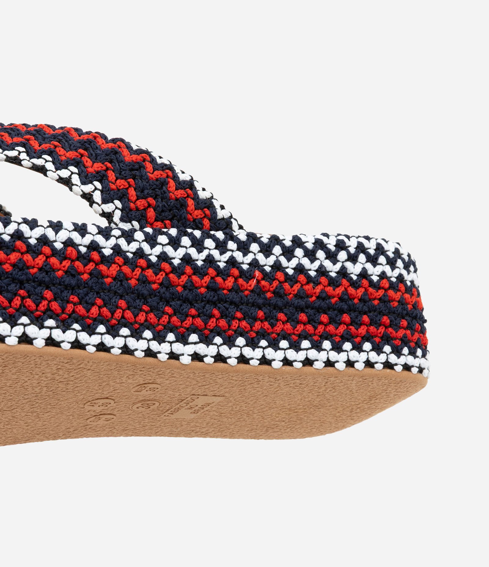 Sandália Flatform em PU com Tira Cruzada Trançada Multicolor-AC 4