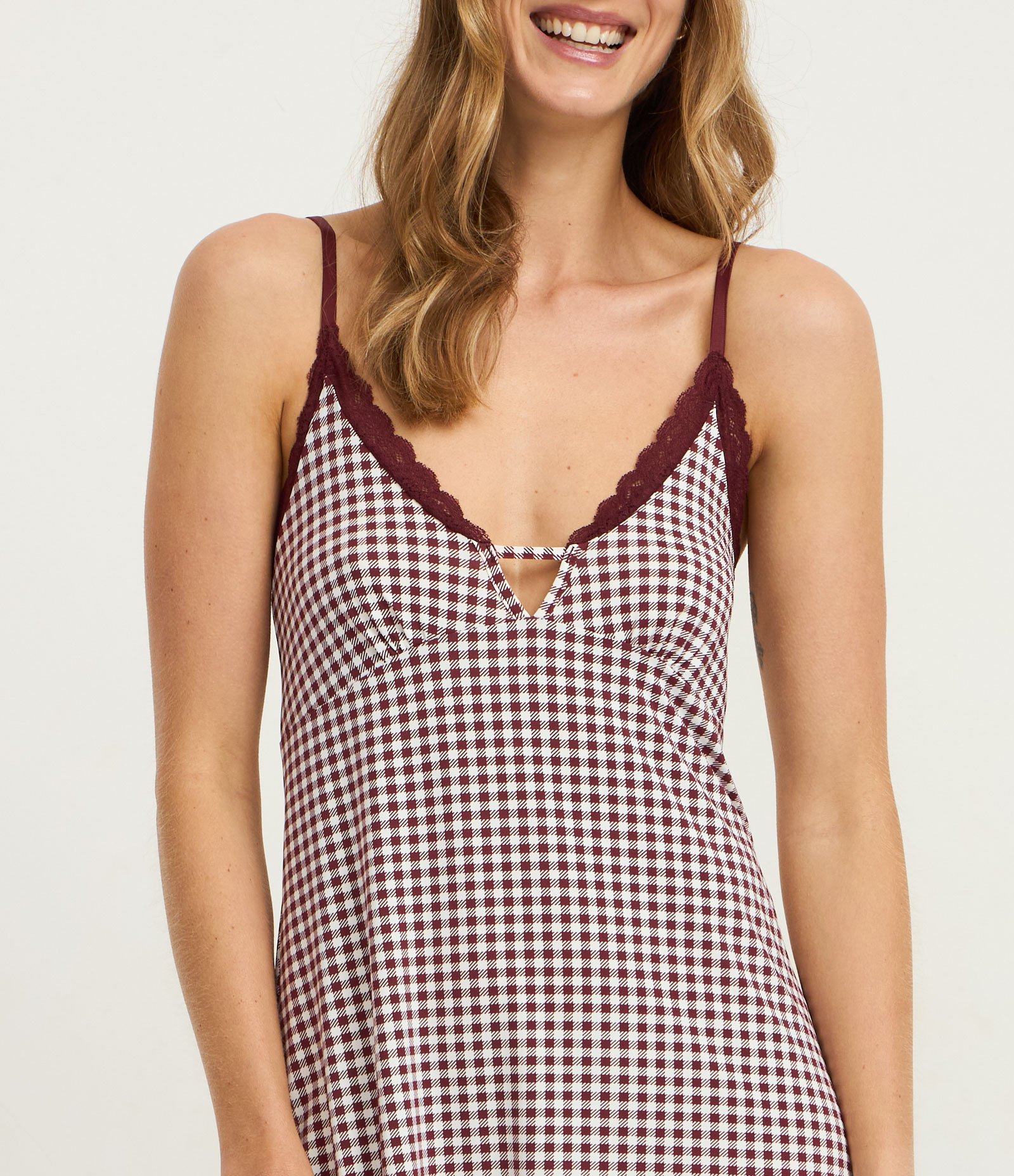 Camisola de Alcinha em Poliamida com Estampa Xadrez Vermelho 2