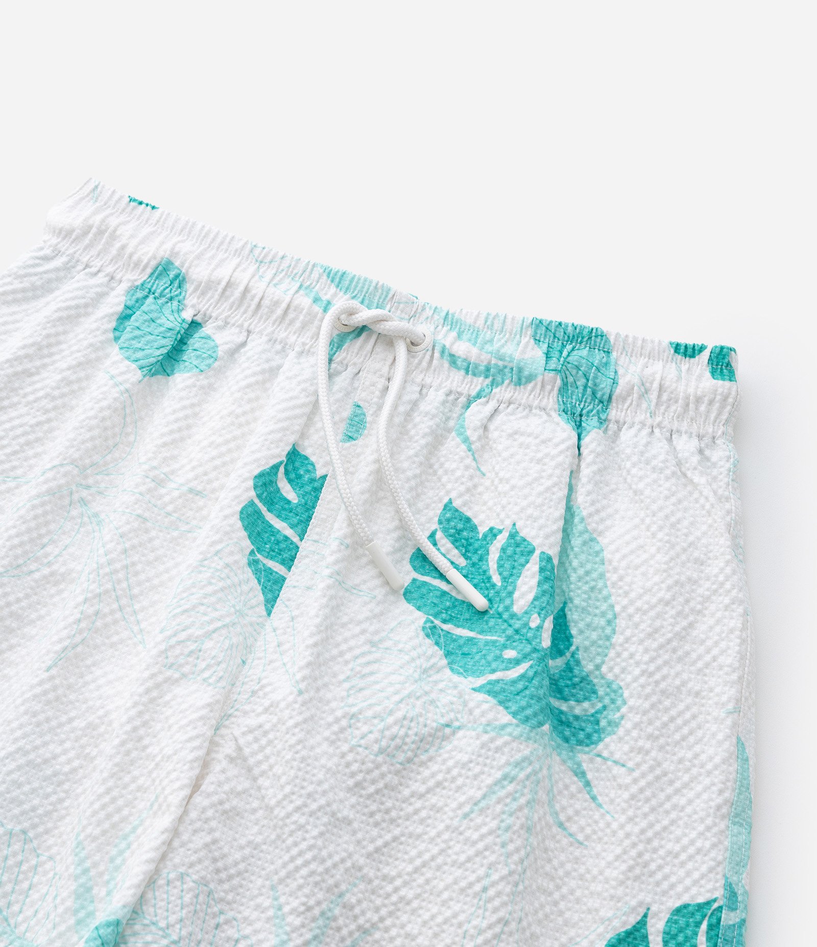 Bermuda Infantil de Banho em Anarruga com Estampa de Folhagens - Tam 5 a 14 Anos Branco 5
