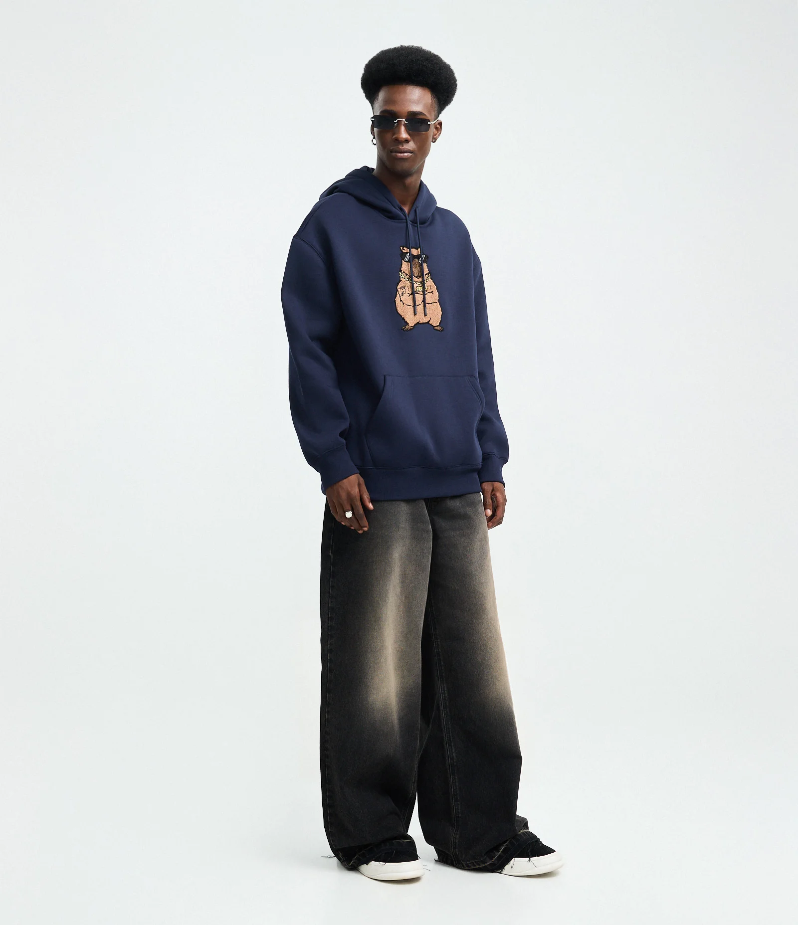 Moletom com Capuz e Estampa de Capivara Bad Ass Azul 2