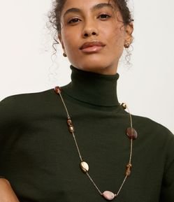 Conjunto de Maxi Colar Assimétrico e Brincos Botão