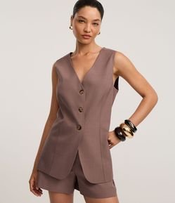 Colete Alongado Alfaiatado com Decote V e Botões