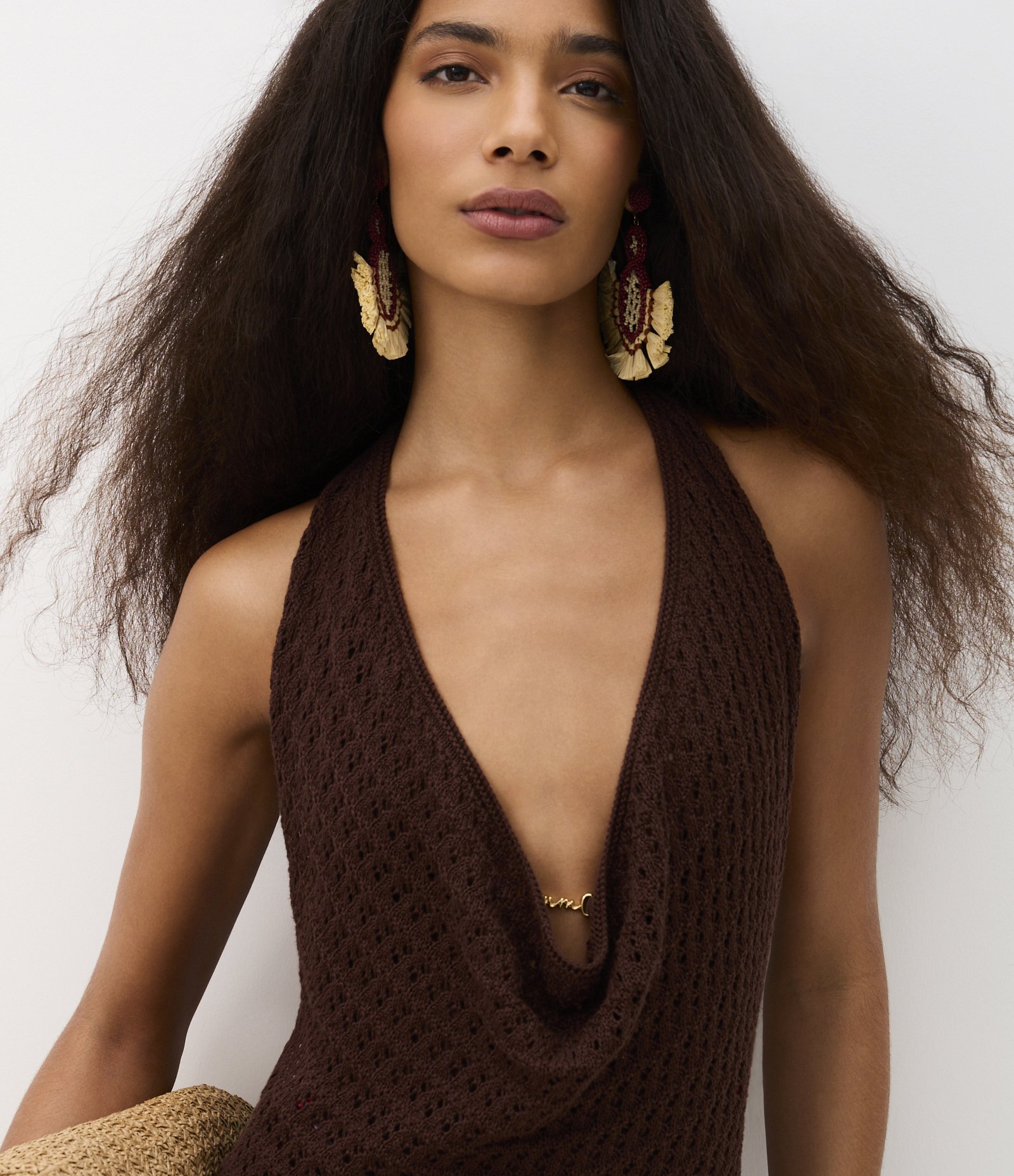 Saída de Praia Vestido em Tricô com Decote Degagê Marrom 4