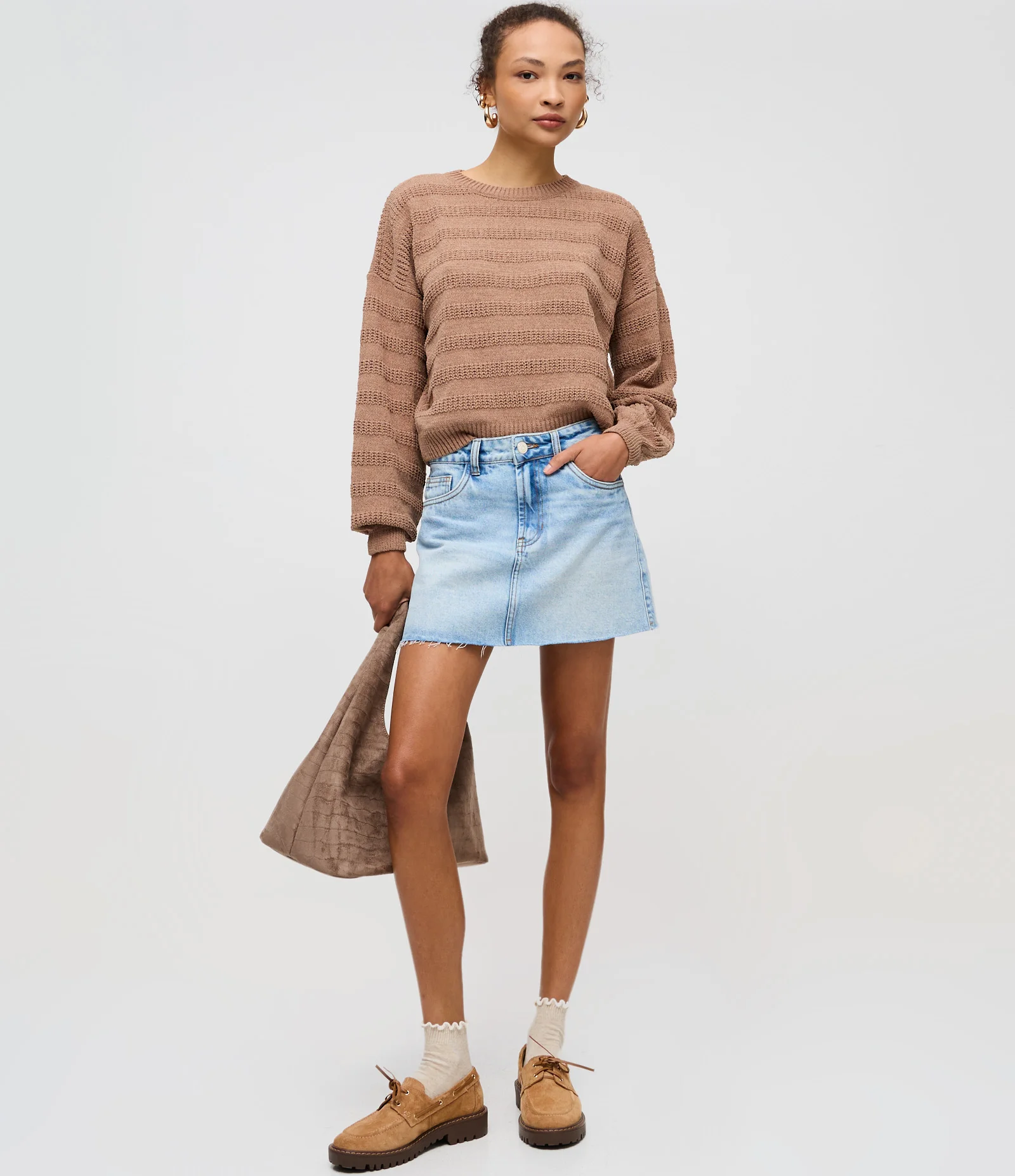 Blusa em Tricô Texturizado com Linhas Horizontais Marrom 2