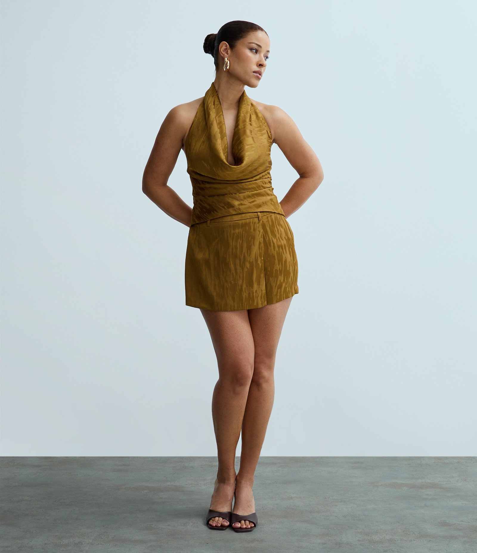 Short Saia em Jacquard Acetinado e Efeito Manchado Amarelo 1