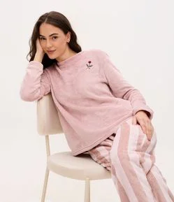Pijama Longo em Fleece Com Estampa de Listras e Bordado de Flor
