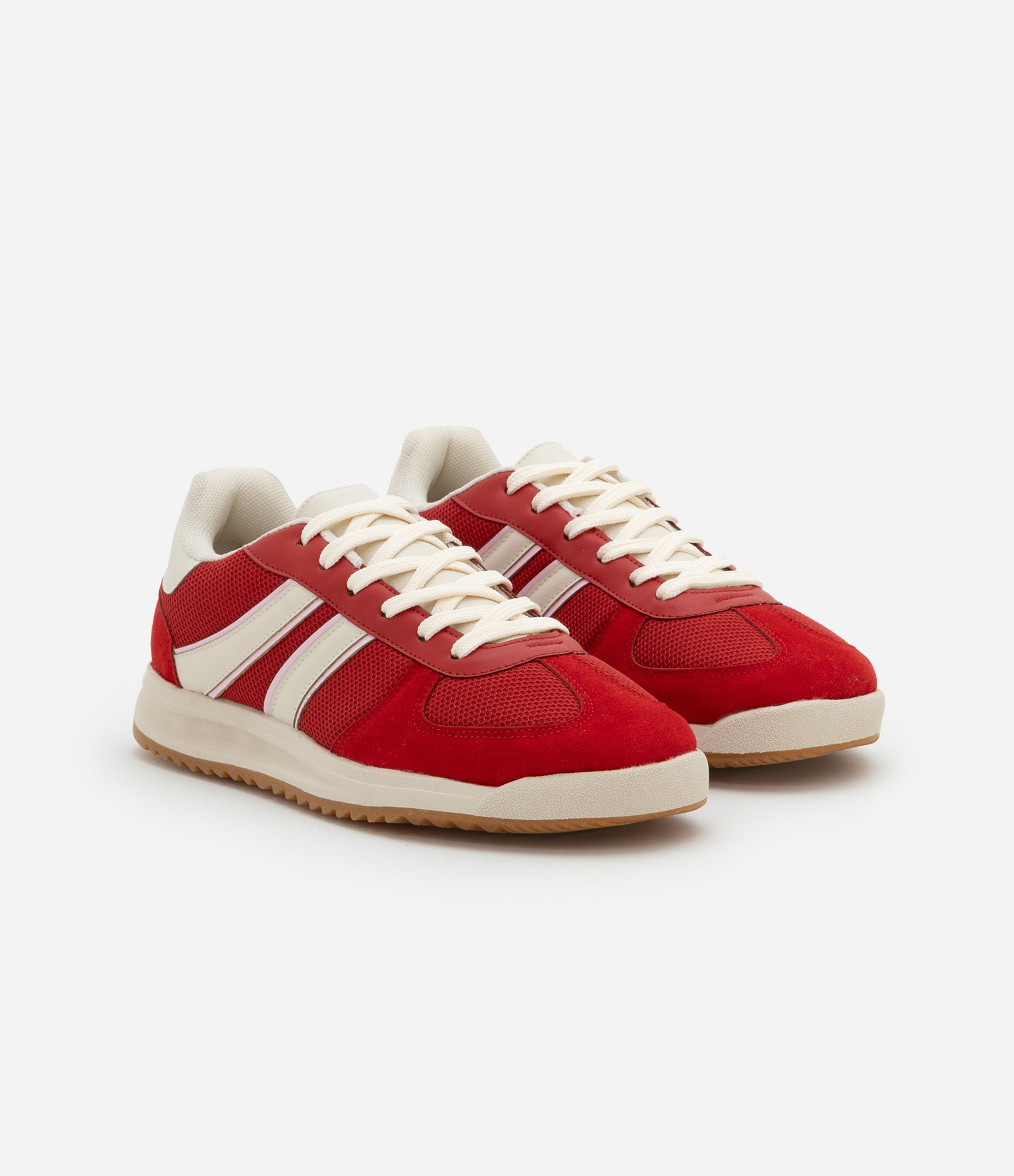 Tênis Chuteira Vintage com Recortes Vermelho 2