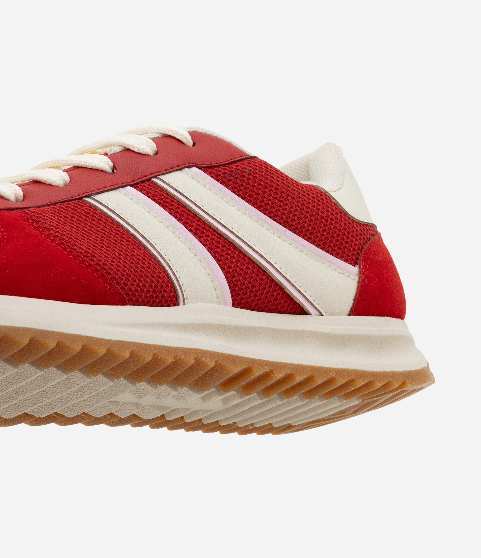 Tênis Chuteira Vintage com Recortes Vermelho 3