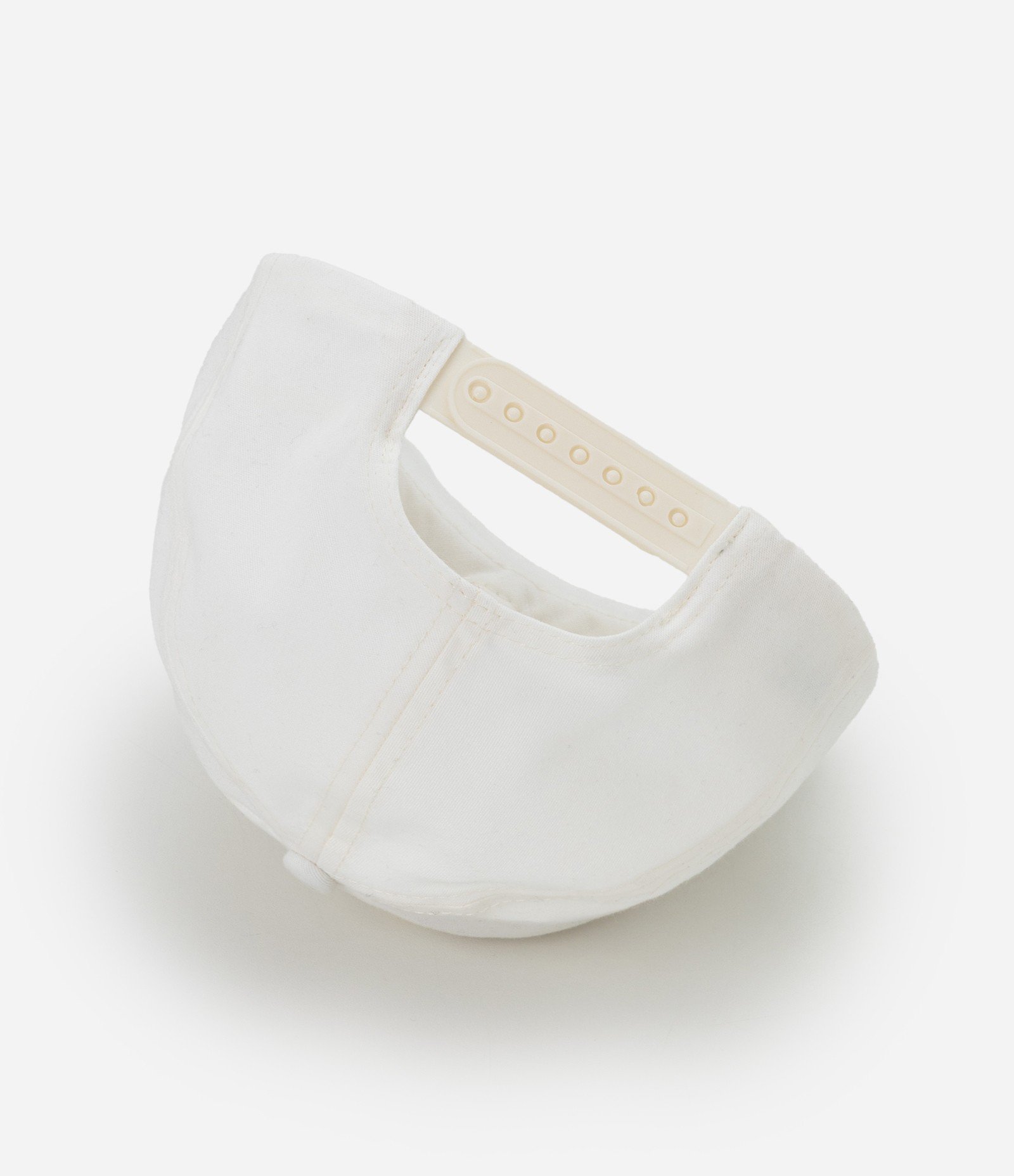 Boné Infantil Aba Curva com Bordado de Urso - Tam U Off White 3