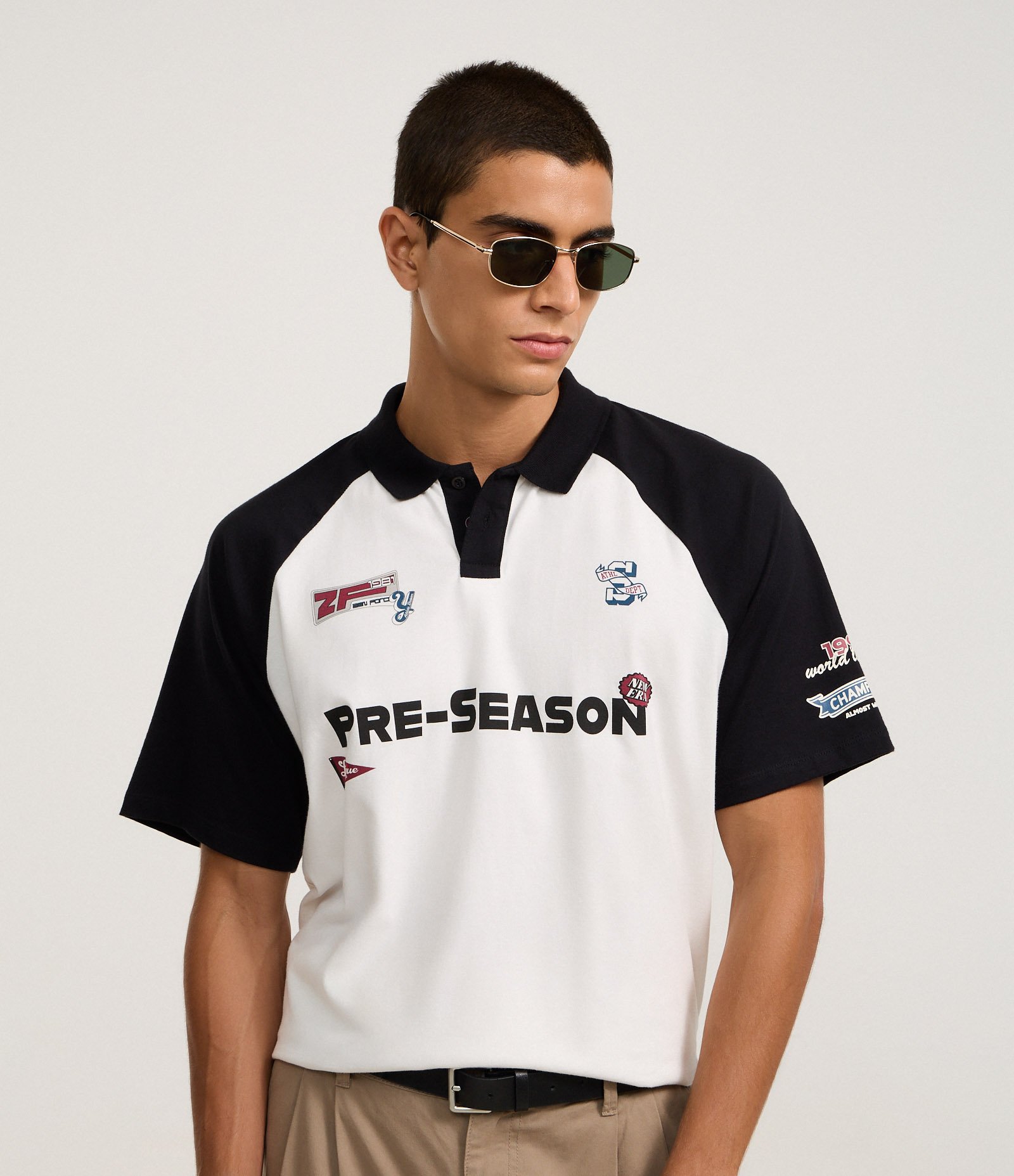 Camiseta Boxy em Algodão com Gola Polo e Estampa Pre-Season Branco 1