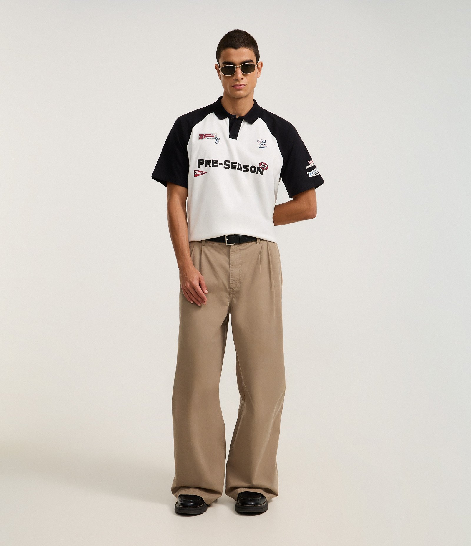 Camiseta Boxy em Algodão com Gola Polo e Estampa Pre-Season Branco 2