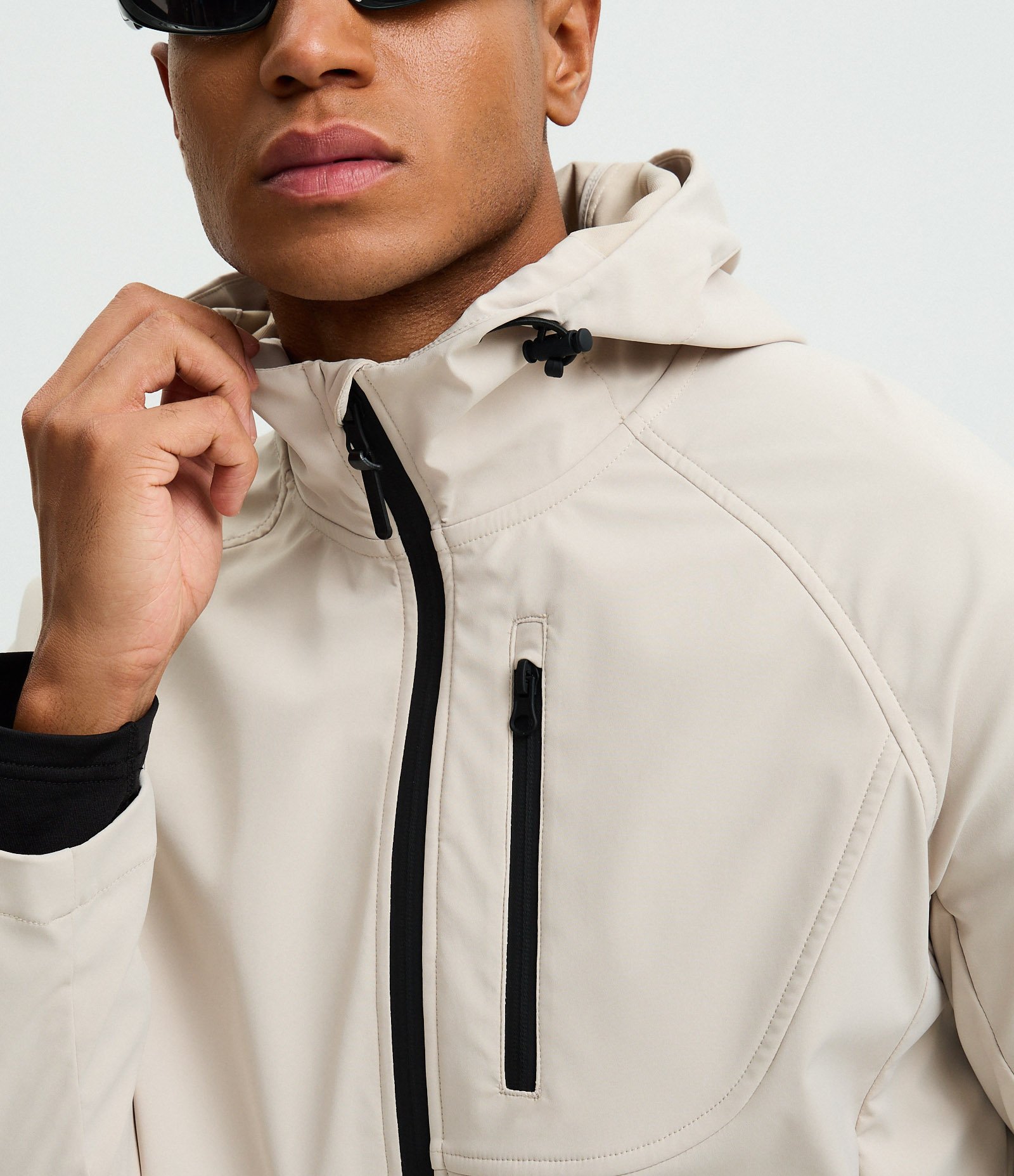 Jaqueta Esportiva Tecnológica Resistente à Água com Capuz Off White 5