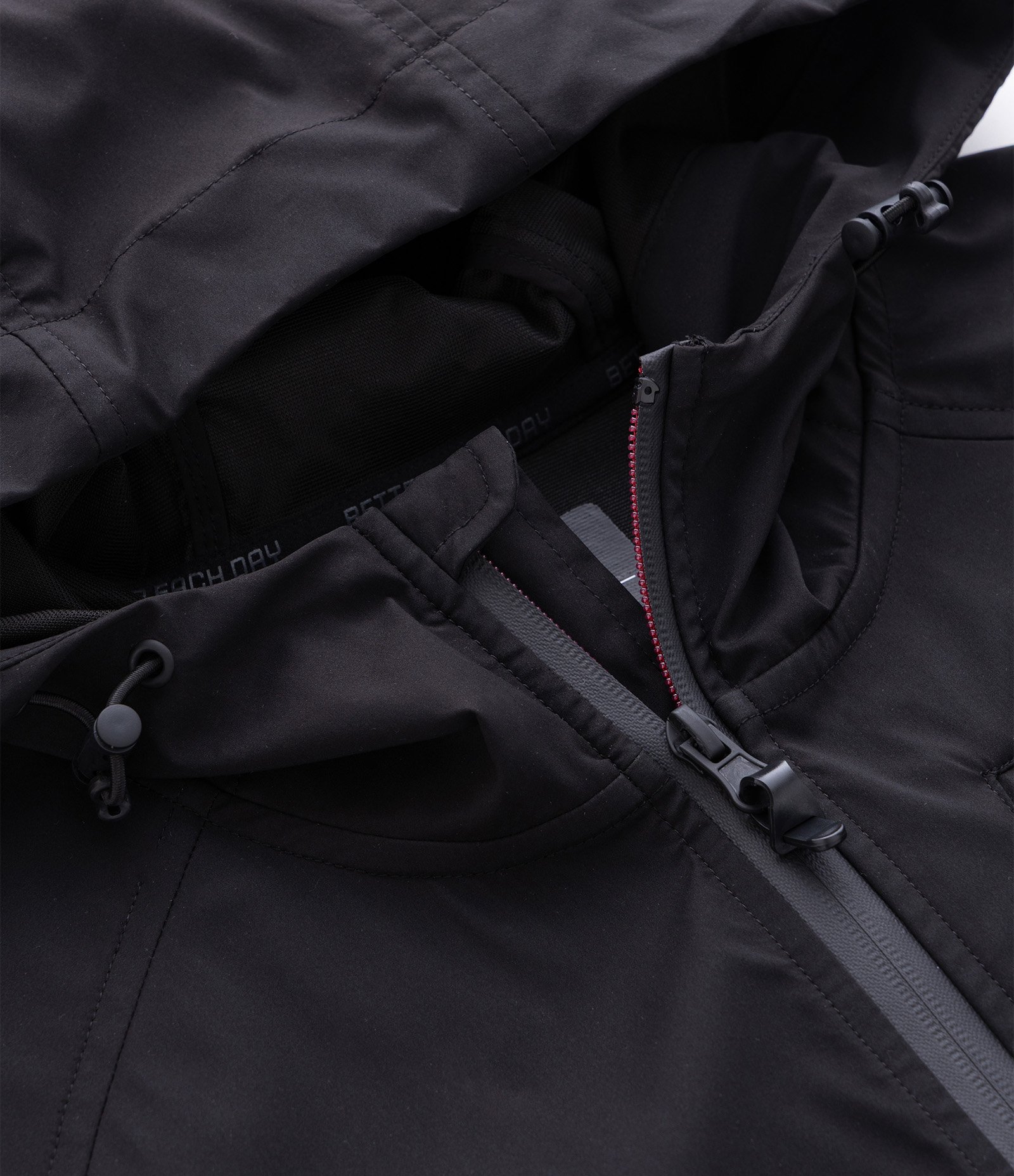 Jaqueta Esportiva Tecnológica Resistente à Água com Capuz Preto 10