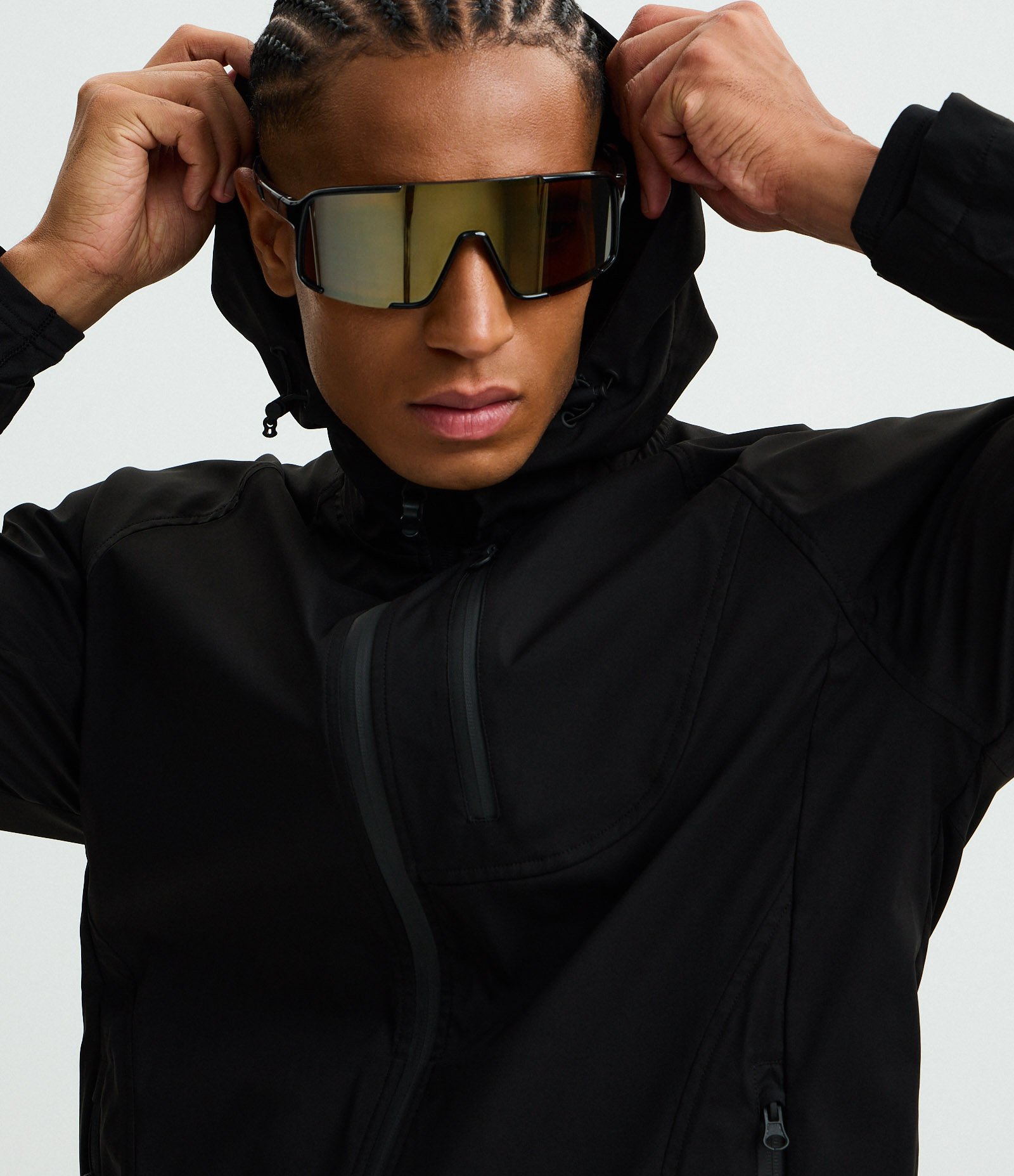 Jaqueta Esportiva Tecnológica Resistente à Água com Capuz Preto 4