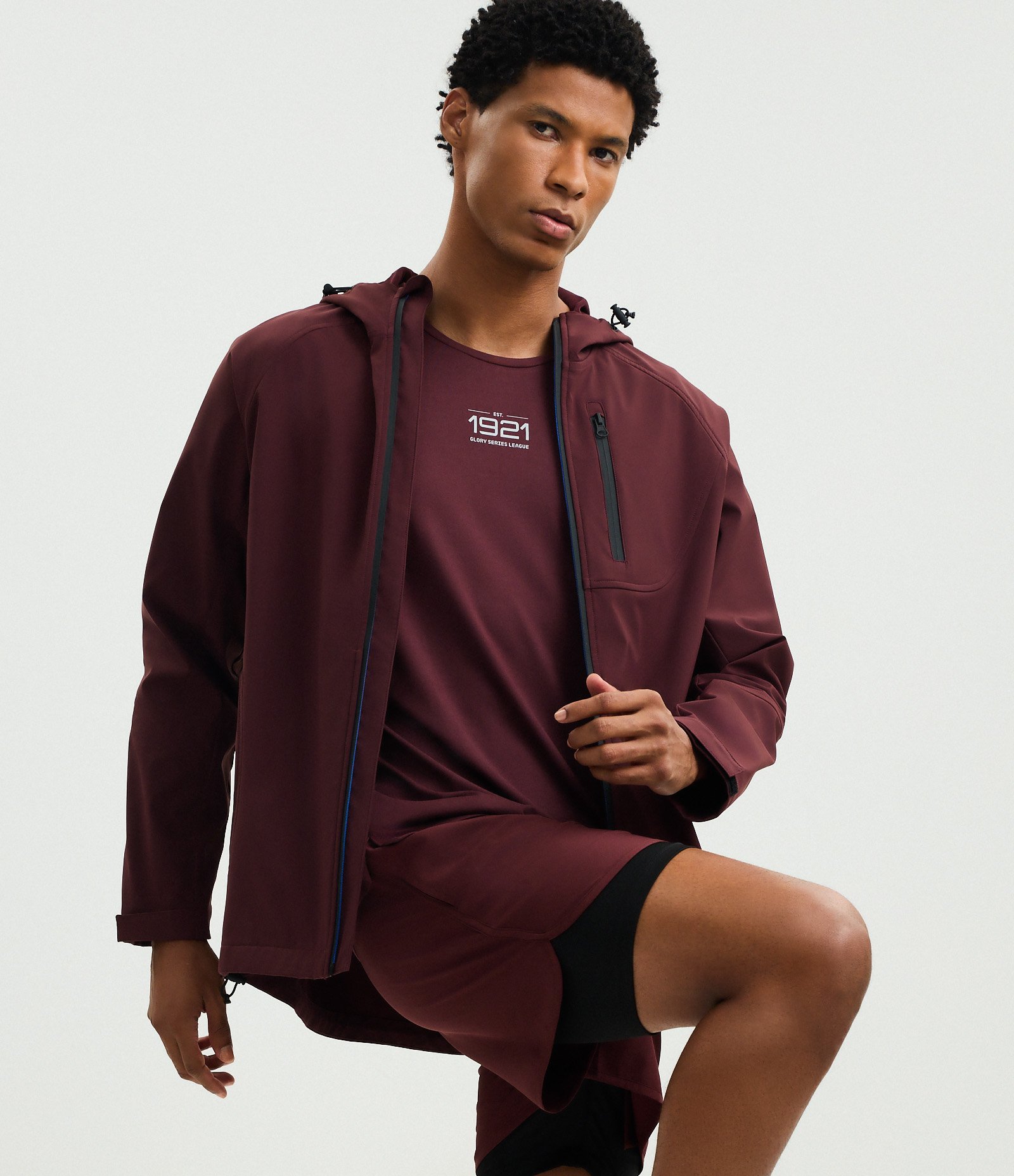 Jaqueta Esportiva Tecnológica Resistente à Água com Capuz Bordô 5