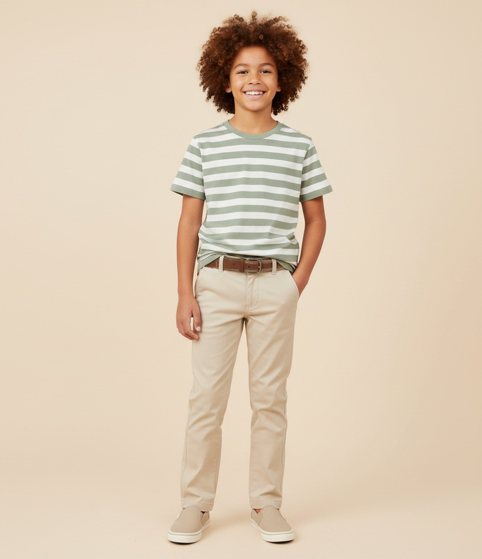 Camiseta Infantil Comfort com Estampa de Listras  - Tam 5 a 14  Anos Verde/Branco 1