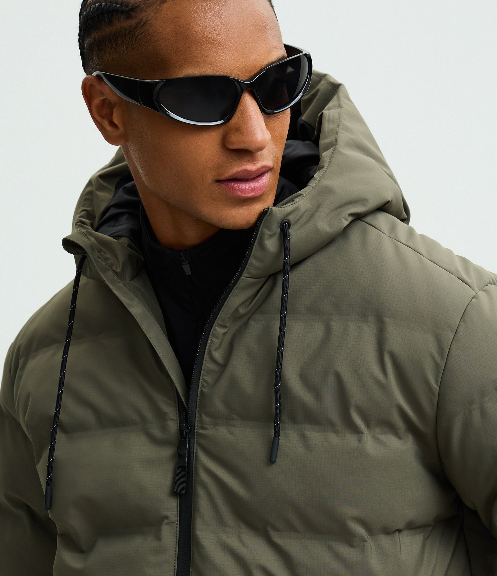 Jaqueta Puffer Esportiva sem Costura com Capuz Verde 3