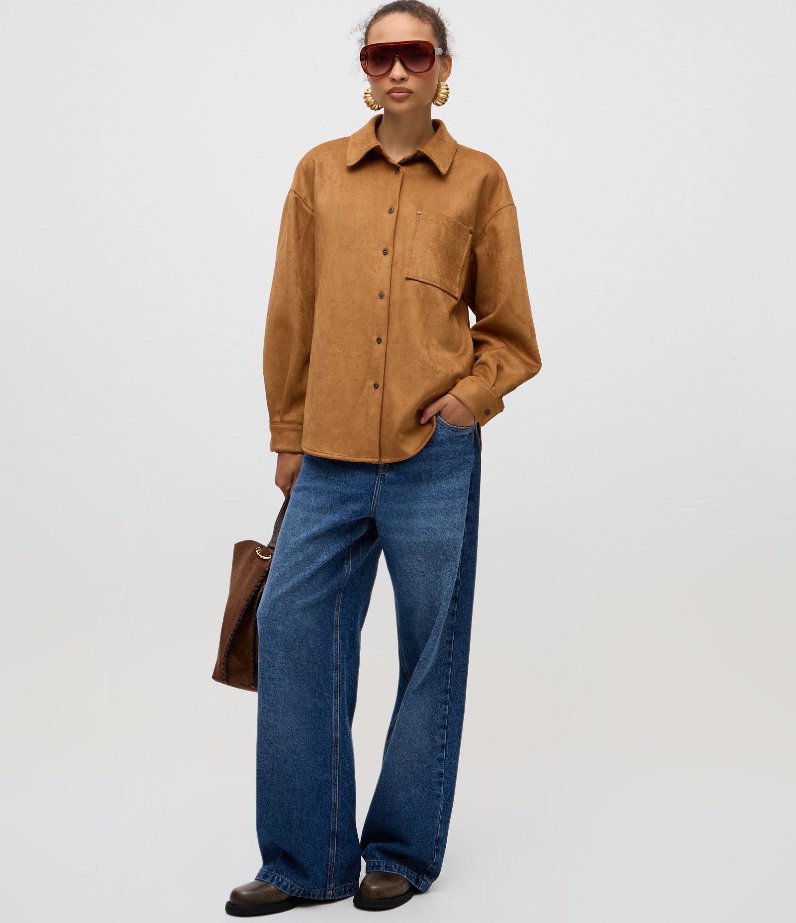 Camisa em Suede com Mangas Longas e Bolsinho Caramelo 2