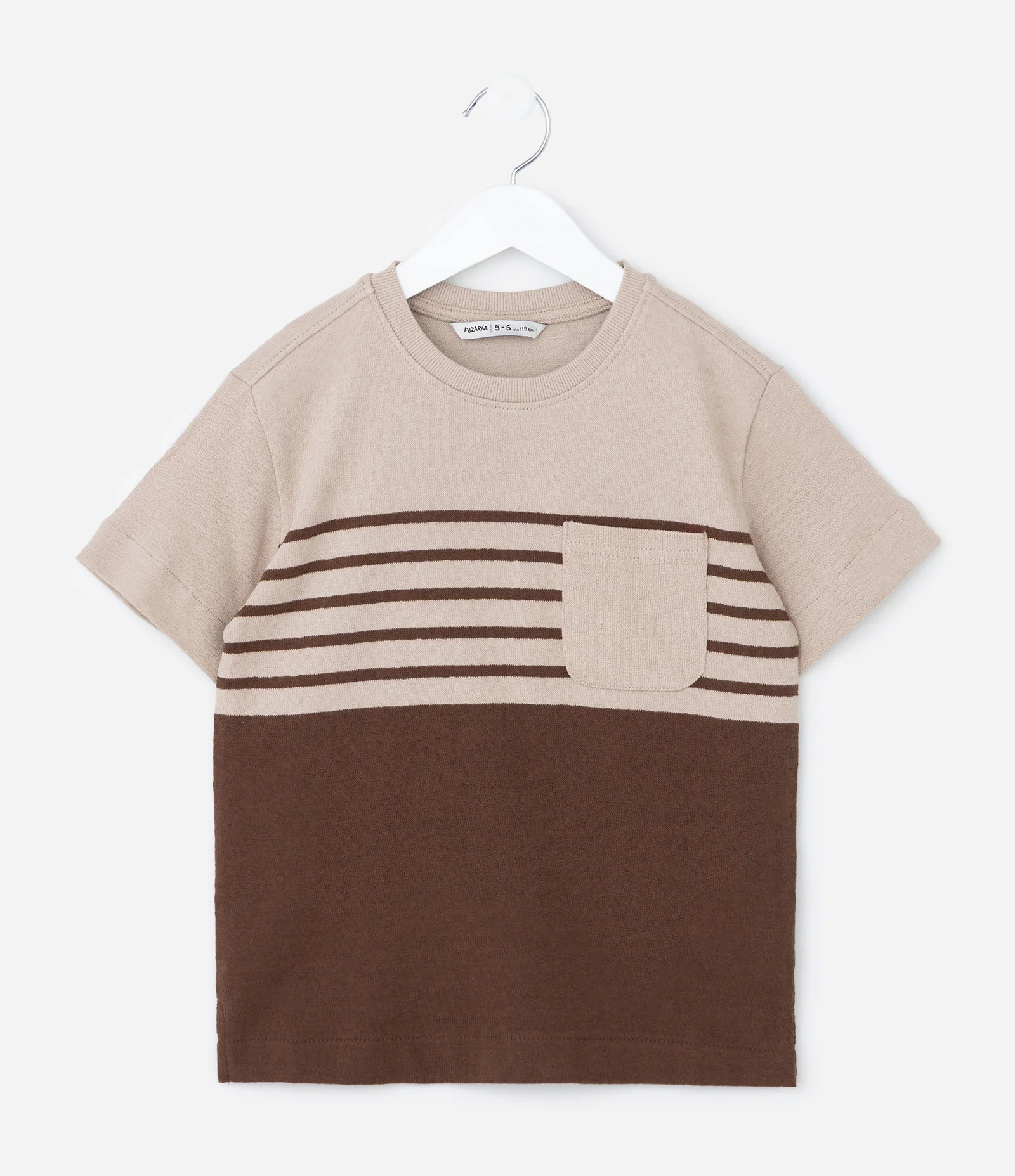 Camiseta Infantil Regular com Estampa de Listras e Bolsinho - Tam 5 a 14 Anos Marrom 1