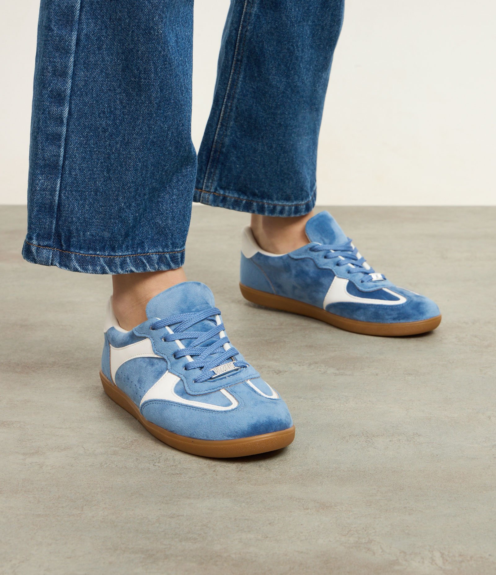 Tênis Chuteira com Recortes Azul 6